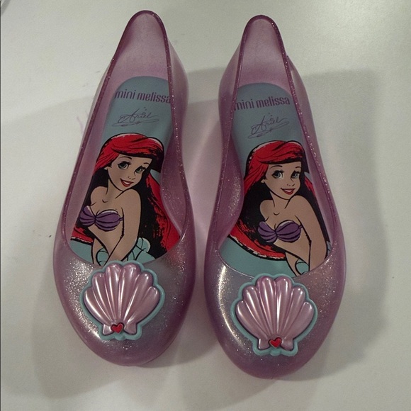 Mini Melissa Other - Mini Melissa Sparkle Pink Jelly Flats with Mermaid Shell Detail